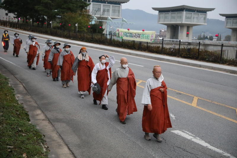 2020.10.12_자비순례 의성 낙단보마애불1 (3)
